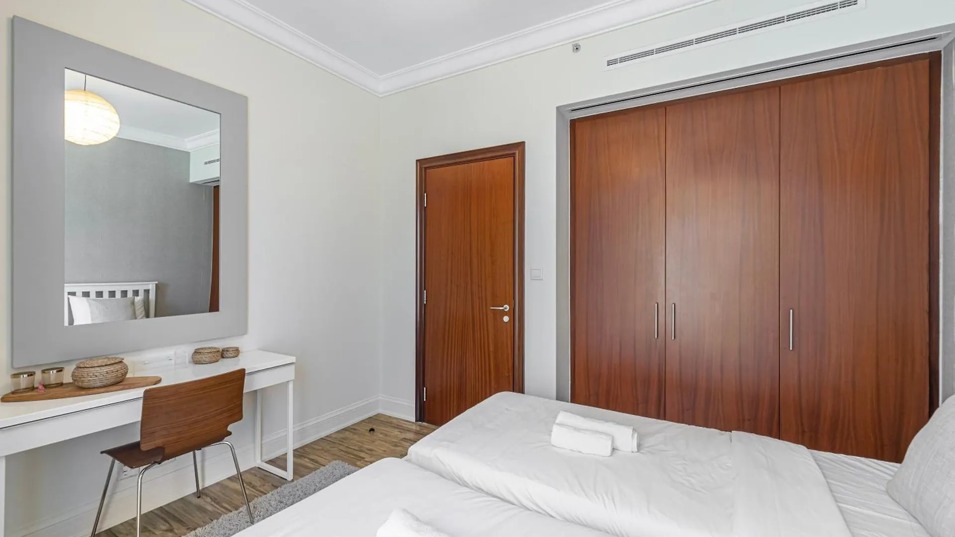 Апартаменты Beautiful 2Br Plus Study - Dubai Marina