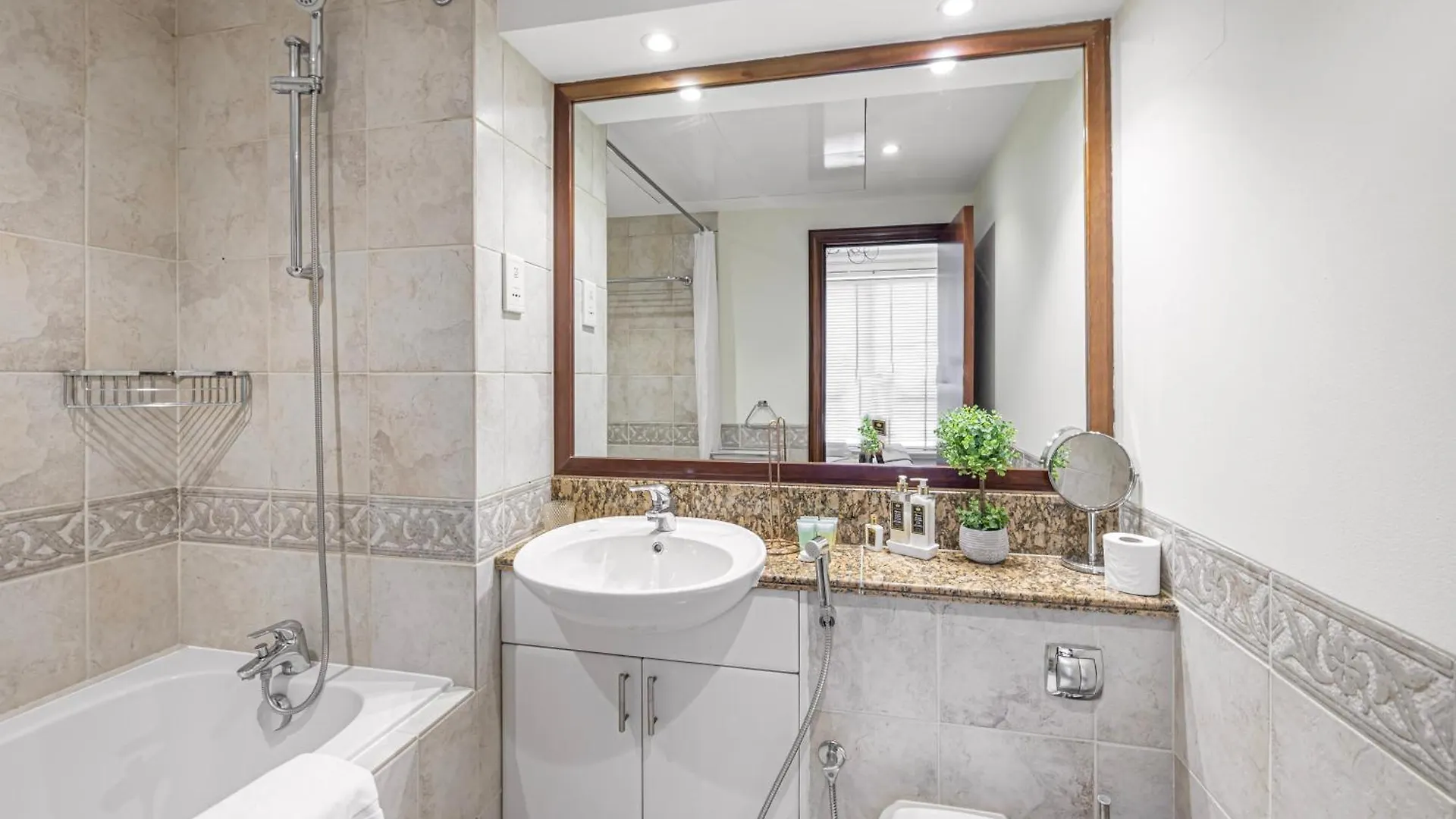 Beautiful 2Br Plus Study - Dubai Marina ОАЭ