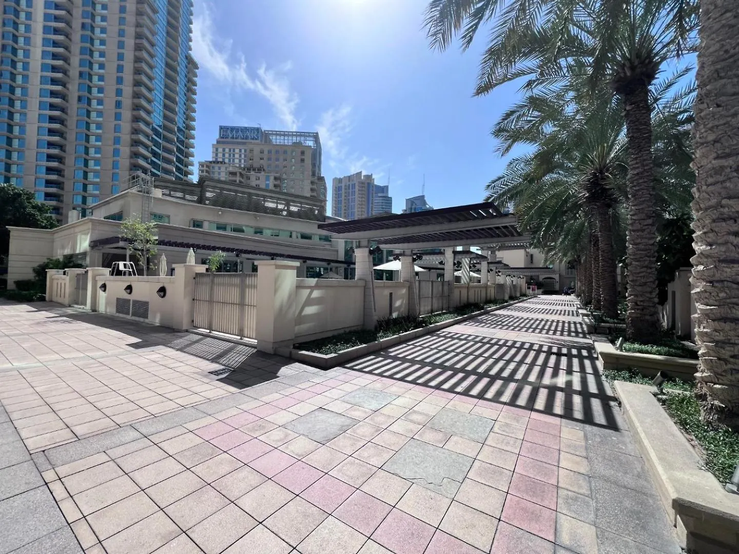 Апартаменты Beautiful 2Br Plus Study - Dubai Marina ОАЭ
